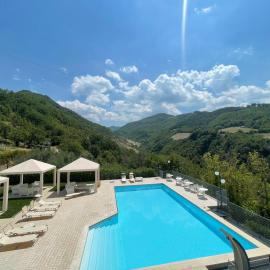 Acquasanta Terme में, होटल Hotel Ristorante Tre Lanterne & SPA