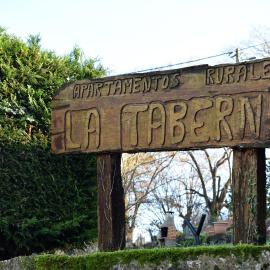 Apartamentos Rurales la Taberna, hotell i Matienzo