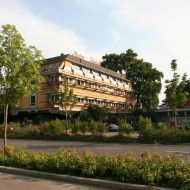 Ai Ronchi Motor Hotel Brescia，布雷西亞的飯店