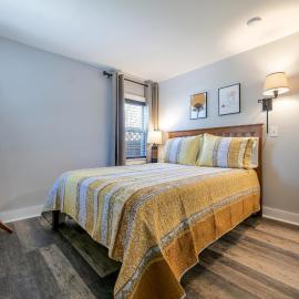 Cozy 1 BR with 4min Walk to Downtown x Blueberry Hill x, hotel v destinácii Bar Harbor