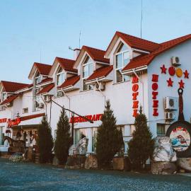 Hutir Land, Hotel in Velyka Omelyana