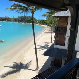 Grand Baie Beach Penthouse -luxury beachfront