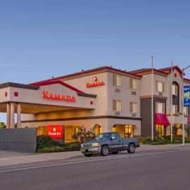 Ramada by Wyndham Marina, hotel em Marina