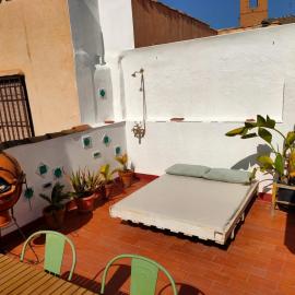 Cosy House, Sunny Terrace, Amazing Views & Outdoor Bathtub!、グラナダのホテル