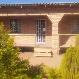 Sunshinevibe guest house, hotel em Kasane
