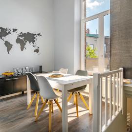Duplex 90m Centre Verviers Calme Gare à pied Spa Francorchamps 20 min, hotel din Verviers