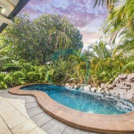 ZEN TREETOPS - Boutique 2-BR Apt w/ Private Pool, Hotel in Larrakeyah