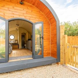 Laburnum Farm Estate, hotel in Alderton