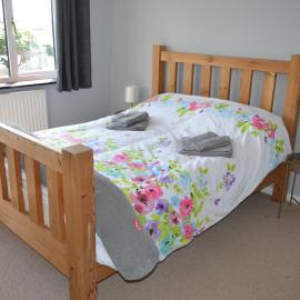 Cheerful 3 bedroom property set in the countryside, hotel in Westcott