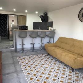 cocooning et calme a 5 min de l’aéroport: Vitrolles şehrinde bir otel