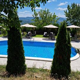 Комплекс Белла Терра, hotel a Gostilitsa