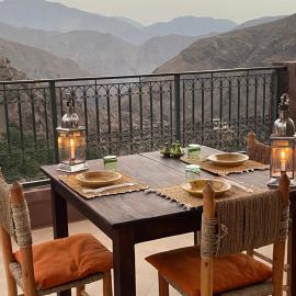 Issouganes N Toubkal Maison d hôtes, hotel u gradu Oussertek