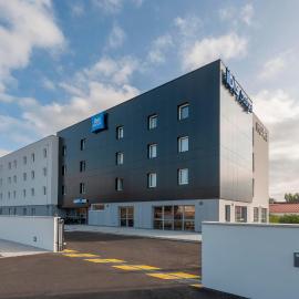Hotel ibis Mont De Marsan, hotel i Mont-de-Marsan
