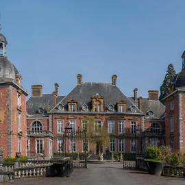 Domaine Du Chateau De La Neuville，提韓格的飯店