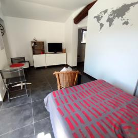 Studio R Homps, hotel in Homps