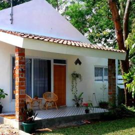 Villa Kebun Prambanan, Hotel in Randugunting