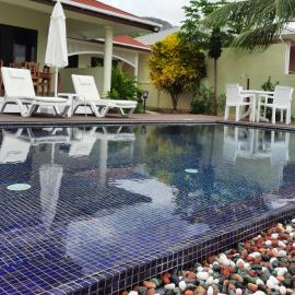 Emma's Guest House and Self-Catering, hotel v destinácii Au Cap