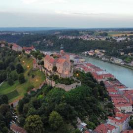 Luxus Apartment in Burghausen, hotell i Burghausen