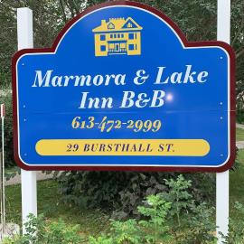 Marmora and Lake Inn, hotel sa Marmora
