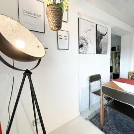 Ginius Homes - Eifelglück im Grünen, hotel in Kall