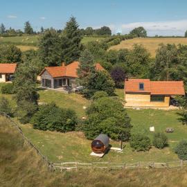 Les Lodges du Morvan, hotel en Brazey-en-Morvan