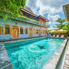 Black Pearl Hostel, hotel a Canggu