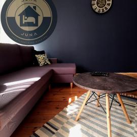 JUNA - nowoczesny apartament w centrum z widokiem na park, hotell i Pruszków