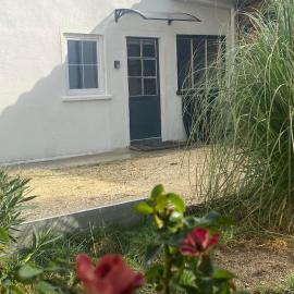 Petite maison, quartier calme., hotel a Bourges