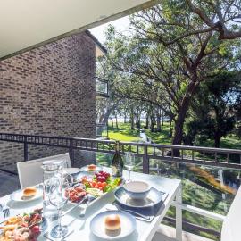 Bay Parklands, 29 2 Gowrie Avenue - views, air conditioning, Wi-Fi, Pool, tennis court and spa, hotel in Nelson Bay