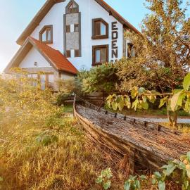 Pensiunea EDEN – hotel w mieście Crișan