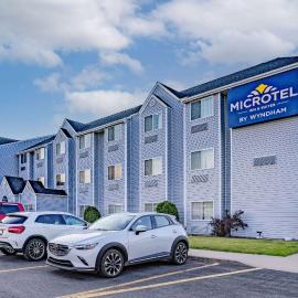 Microtel Inn & Suites by Wyndham Plattsburgh, Hotel in Plattsburgh