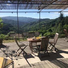 Gite très belle vue au cœur des Cévennes, hotel en Saint-Germain-de-Calberte