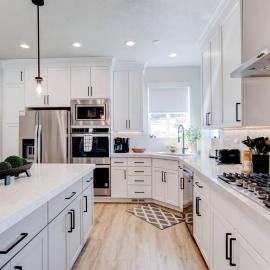 Midway to Heaven! BRAND NEW 5 bed 4.5 bath, HOTTUB