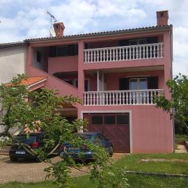 Apartments with parking space Flengi, Porec - 15395