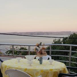 Apartments by the sea Baric Draga, Karlobag - 16148, hotel in Barić Draga