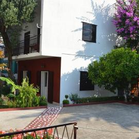 Apartments and rooms by the sea Podaca, Makarska - 16160, hotel em Podaca