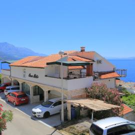 Apartments with parking space Pisak, Omis - 16239