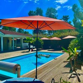 Villa NIKKITA, hotel in Lacanau