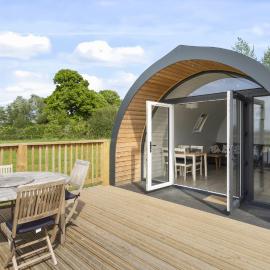 Finest Retreats - The Highland Camping Pod, hotel in Hertford