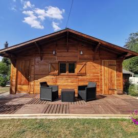 Au Chalet de la Nature, hotelli kohteessa Prouilly