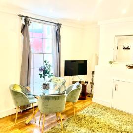EMMANUEL HOUSE - Beautiful 1-Bedroom Apt In Central Cambridge - Historical Building