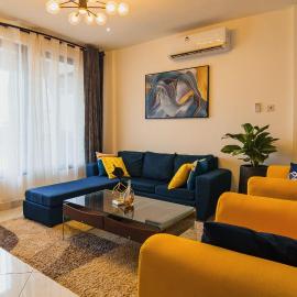 Cozy Apartments at East Airport