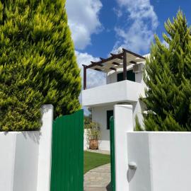 Sunny Villa
