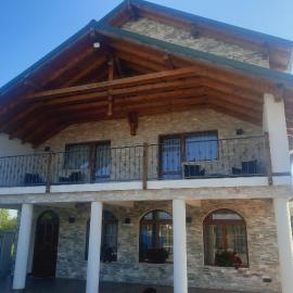 VILLA BEL CANTO, hotel in Cristian