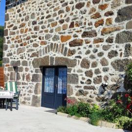La basse-cour, hotel in Vic-sur-Cère