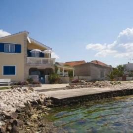 Family friendly seaside apartments Krapanj, Sibenik - 18004