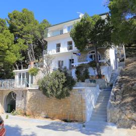 Rooms with a parking space Brela, Makarska - 17281, hotel din Brela