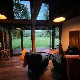 Haybarn, Hot tub and outdoor kitchen, New Forest, Hotel in Ringwood