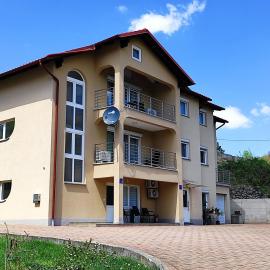 Apartments with parking space Rijeka - 18146, hotel i Rijeka