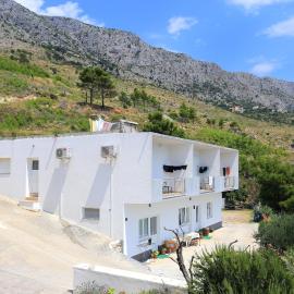 Apartments with parking space Lokva Rogoznica, Omis - 17645